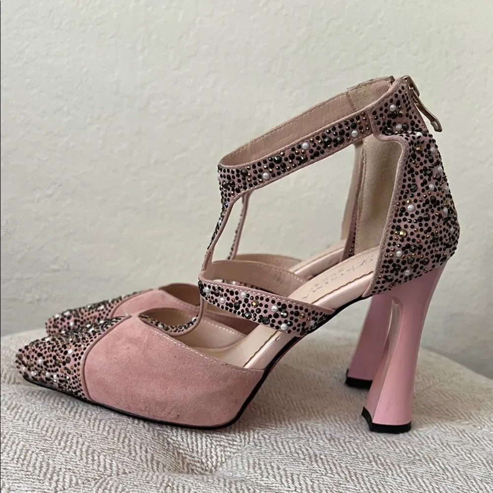 Like New! X Nisiman Rhinestone Bling Pump Blush Pink in Size 6/6.5 US